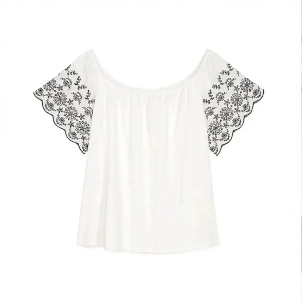 H&M Off Shoulder Flutter Sleeve Embroidered Top White Black Size S
